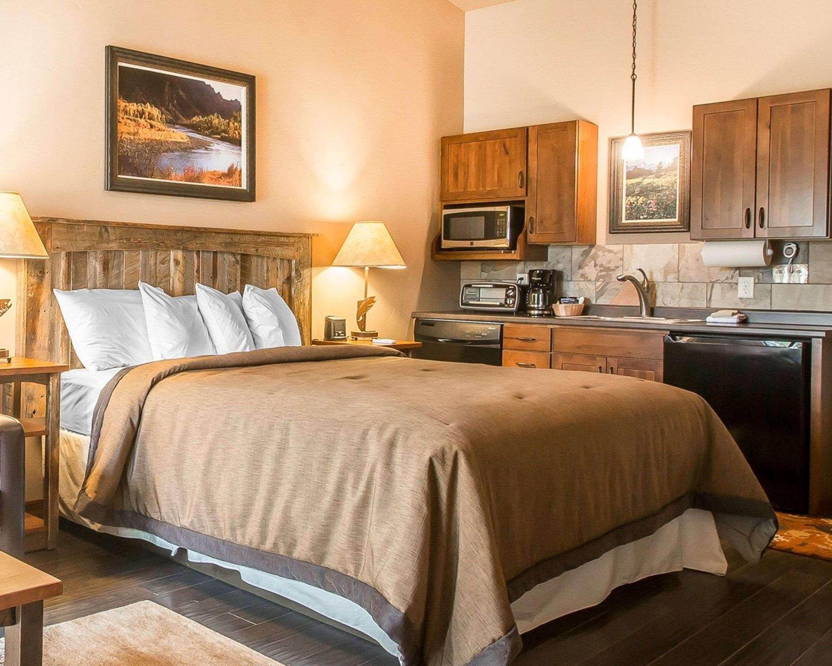 Yellowstone Valley Lodge, Ascend Hotel Collection Pray Esterno foto