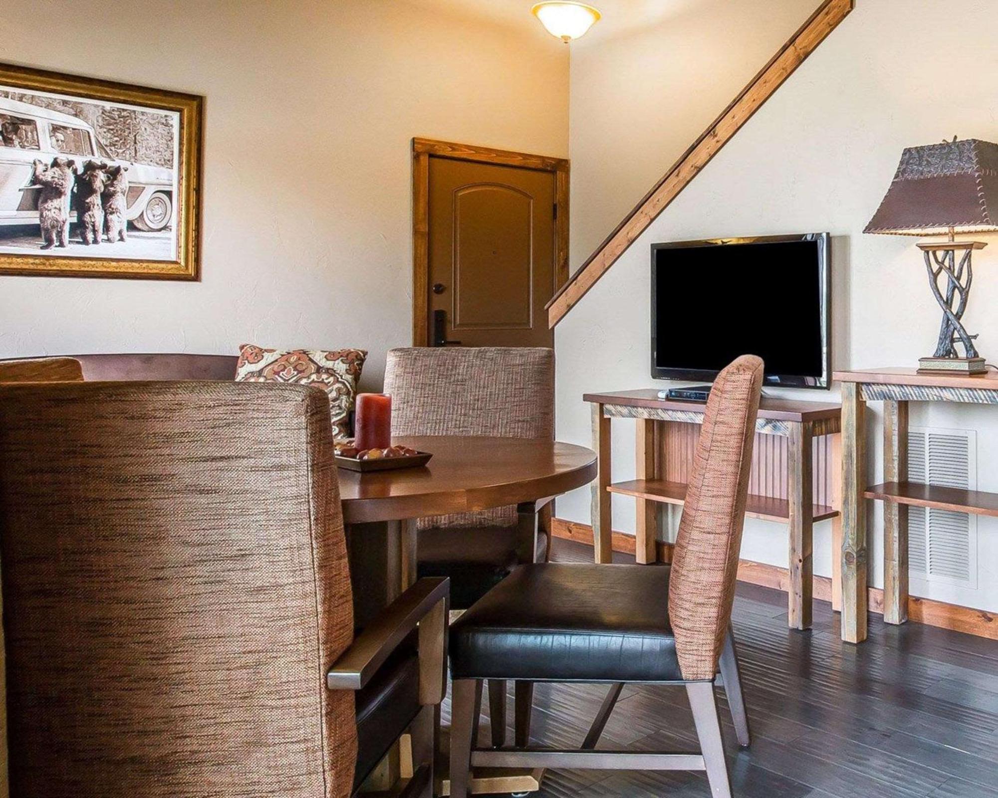Yellowstone Valley Lodge, Ascend Hotel Collection Pray Esterno foto