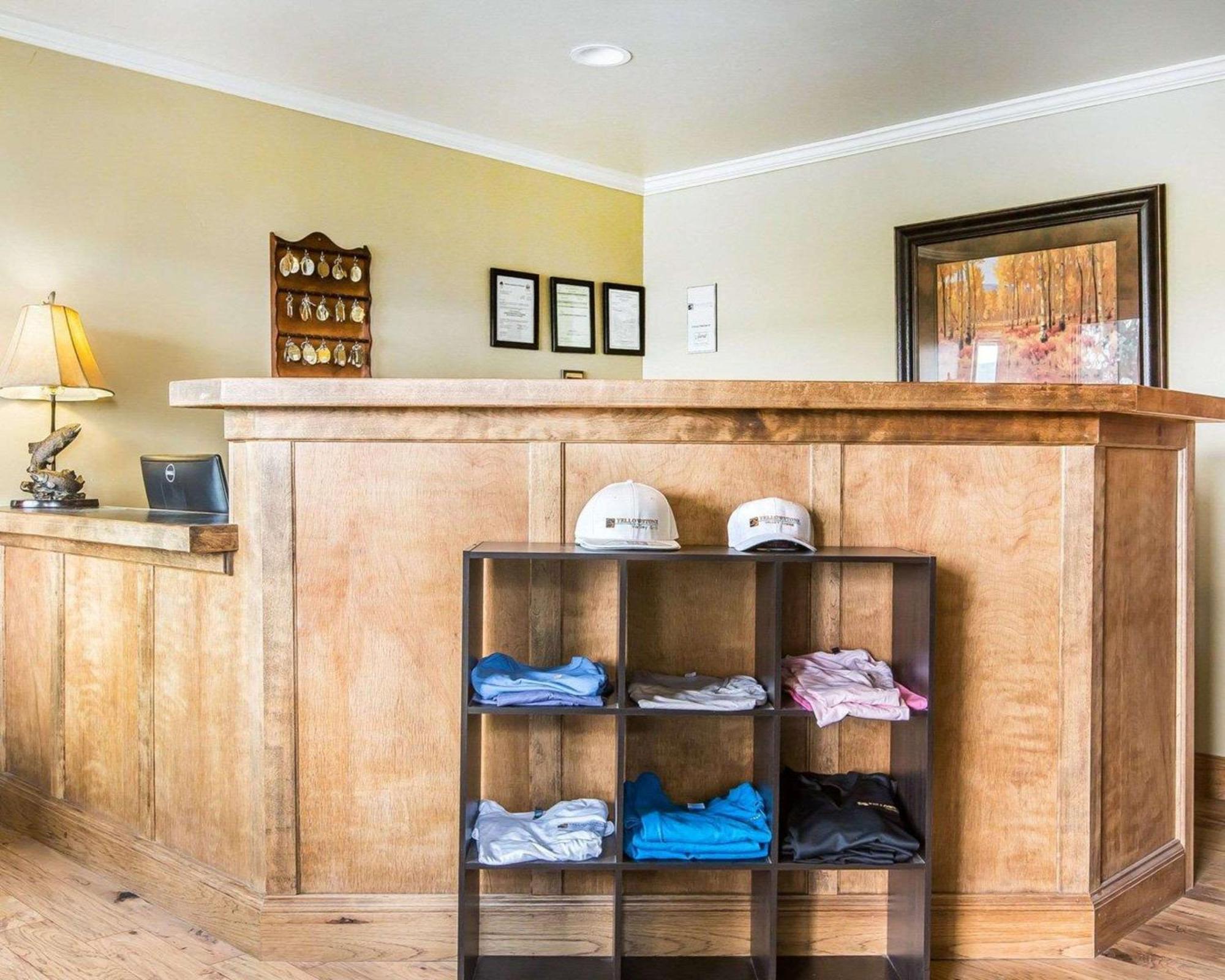 Yellowstone Valley Lodge, Ascend Hotel Collection Pray Esterno foto